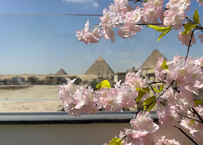 Rizk Pyramids View Hotel