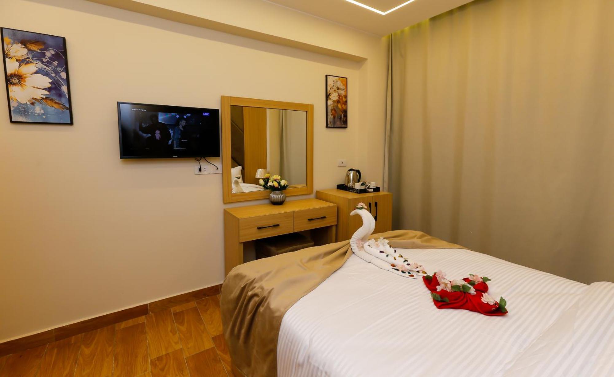 Rizk Pyramids View 3*